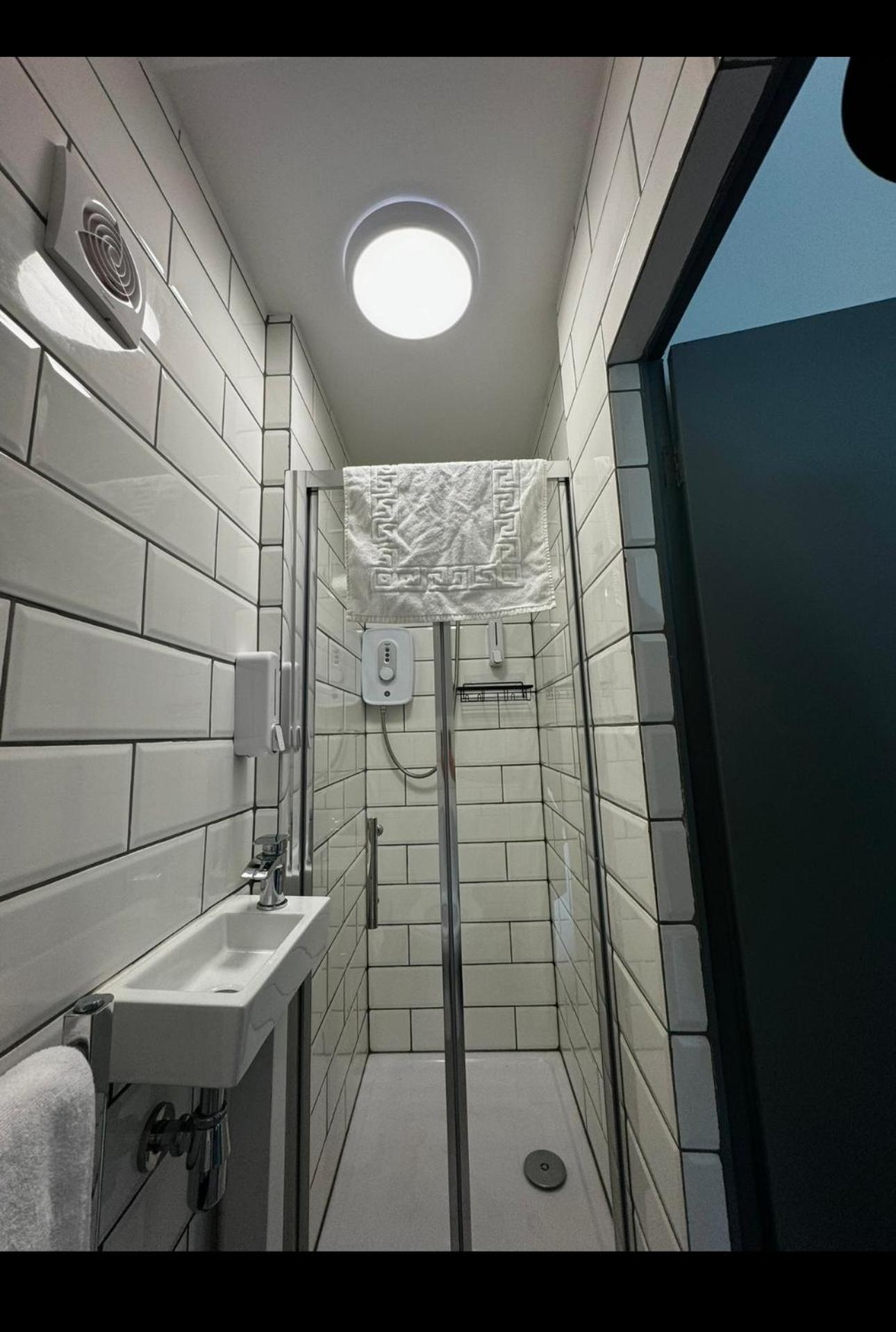 Melville House - Pet Friendly Блекпул Екстериор снимка